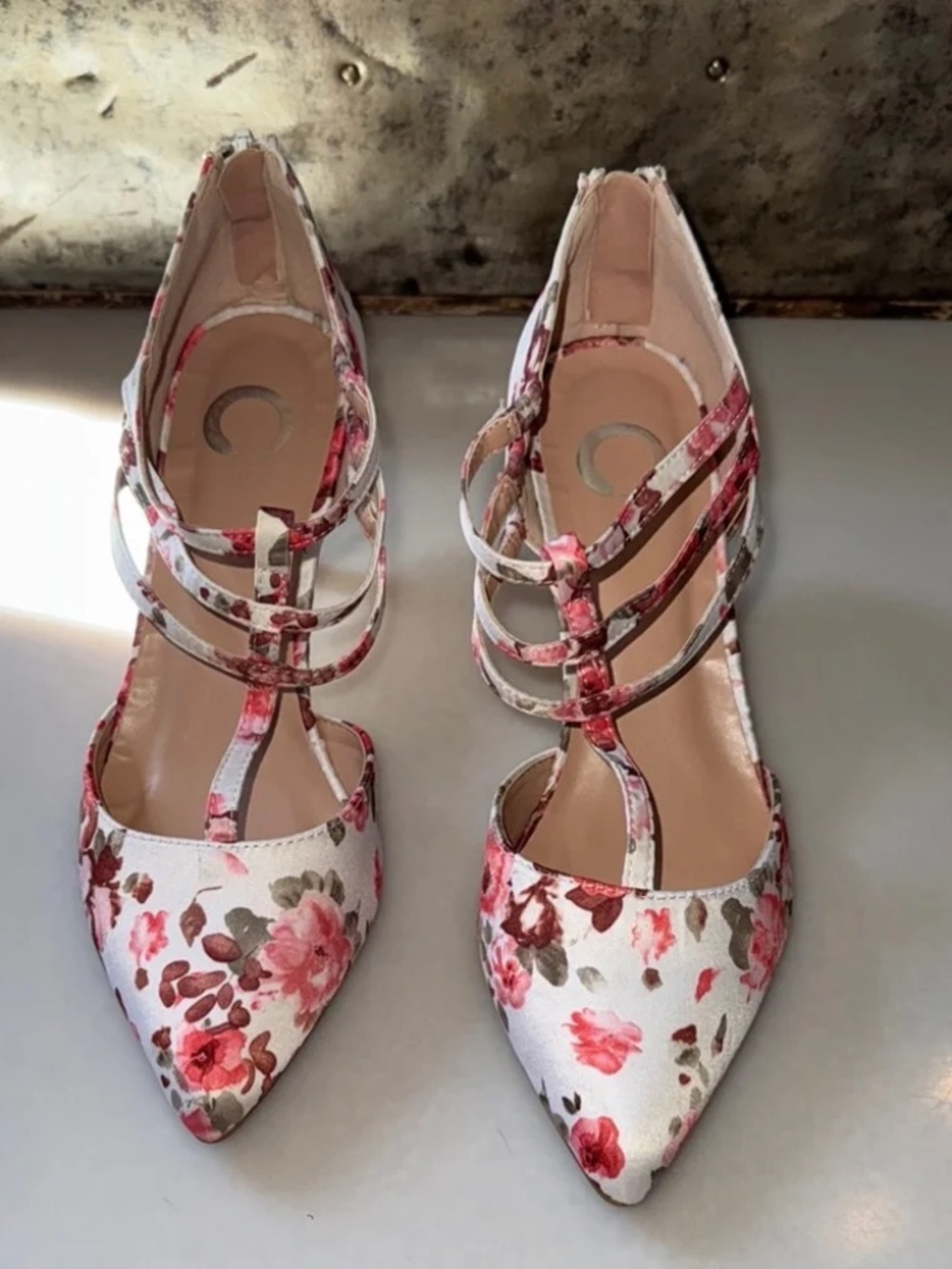 NEW Floral Strappy Satin Women's Shoes in Size 7